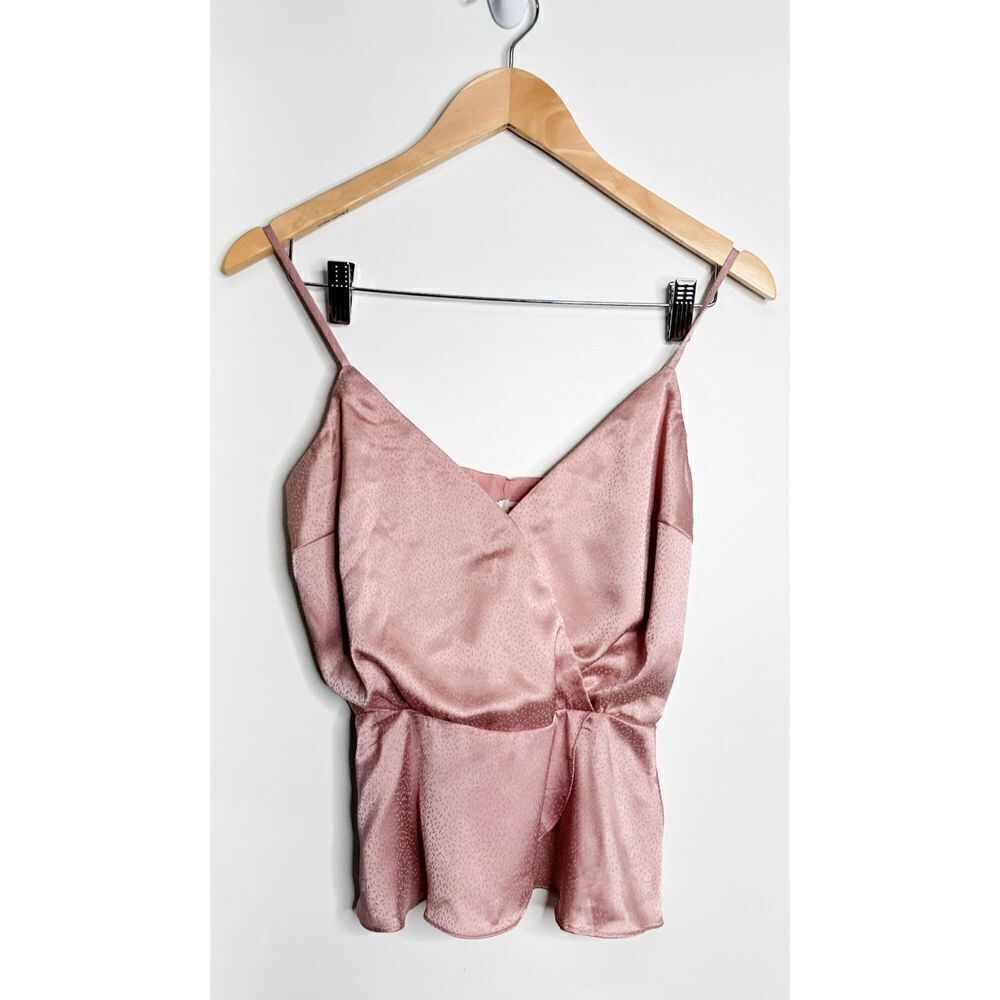 All in Favor‎ Shirt Womens Jacquard Surplice Cami Pink Size XS NWT